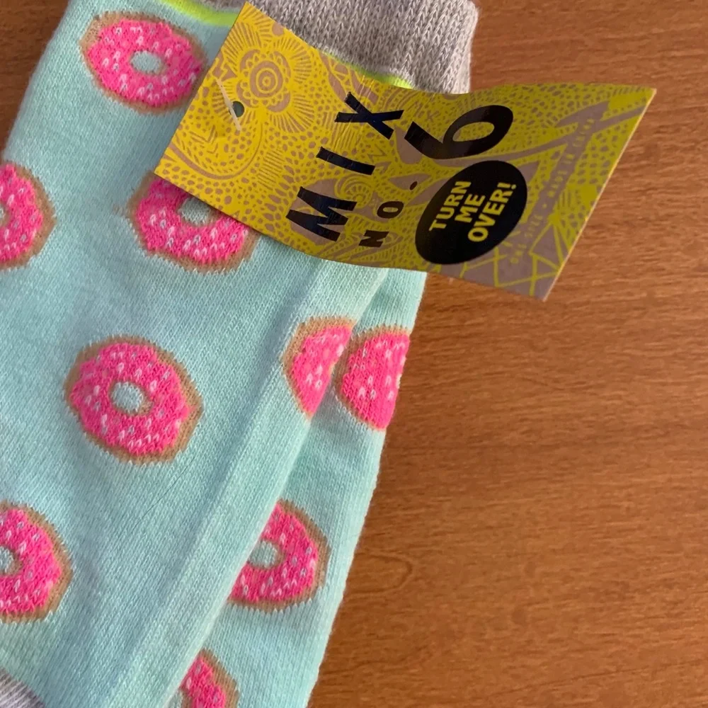 Donut Socks🍩 - Picture 3 of 3